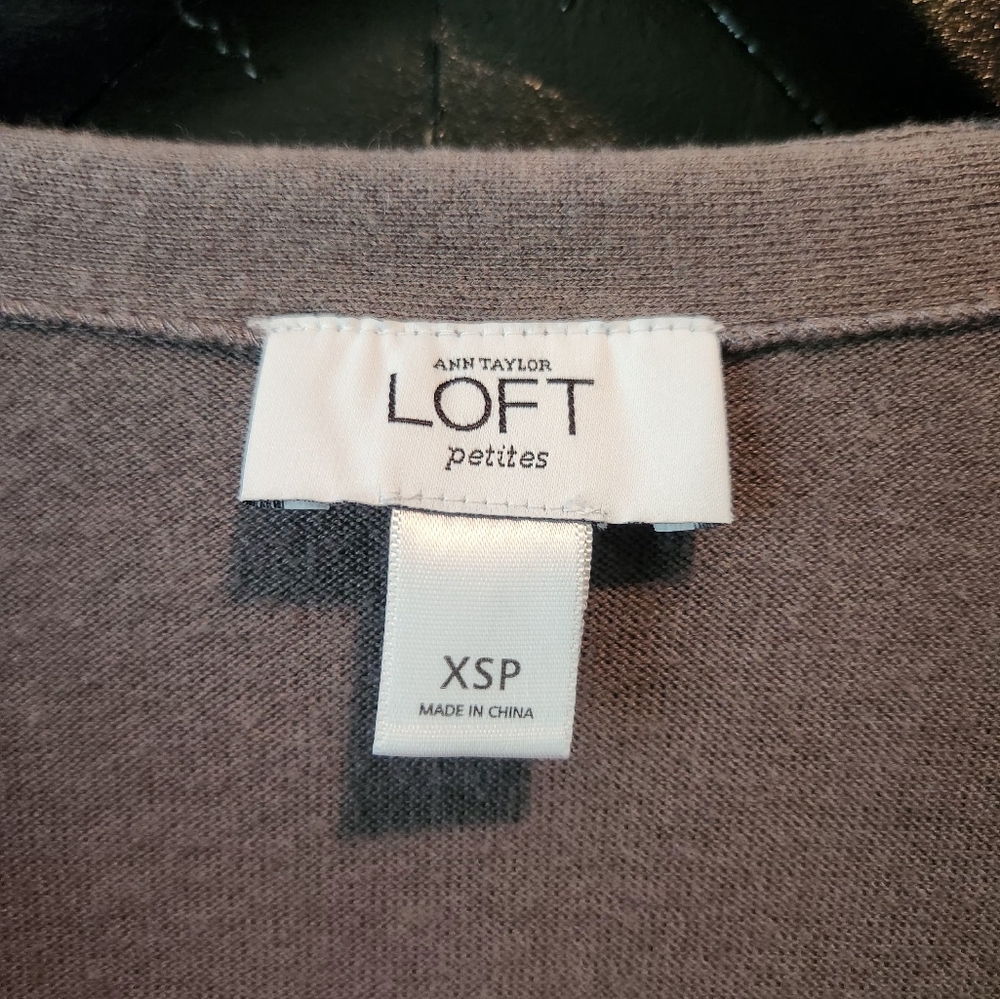 LOFT Women's Gray Cardigan with Ruffled Front~size XSP - Picture 2 of 7